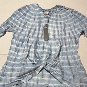 XCVI blue tie-dye front tie top